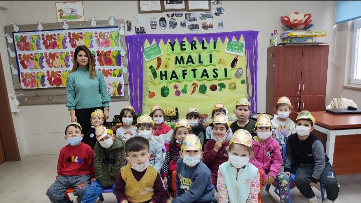 Okulumuzda Tutum,Yatirim ve Türk Malları  Haftası Kutlamalari